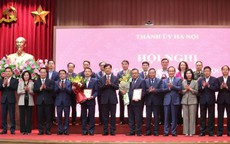 Th&#224;nh ủy H&#224; Nội tri &#226;n c&#225;c đồng ch&#237; được điều động, nhận nhiệm vụ mới tại Trung ương