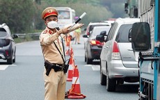 Từ 14/11, cấm phương tiện rẽ tr&#225;i từ Xu&#226;n Diệu v&#224;o &#194;u Cơ hướng cầu Nhật T&#226;n