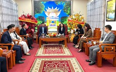 L&#227;nh đạo th&#224;nh phố ch&#250;c mừng Sở Gi&#225;o dục v&#224; Đ&#224;o tạo nh&#226;n Ng&#224;y Nh&#224; gi&#225;o Việt Nam