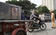 H&#224; Nội xử phạt 243 trường hợp xe ba b&#225;nh tự chế, xe chở h&#224;ng cồng kềnh