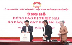 Mặt trận TP. H&#224; Nội ủng hộ đồng b&#224;o bị thiệt hại do b&#227;o, lũ
