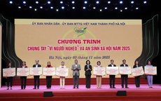 H&#224; Nội chung tay v&#236; người ngh&#232;o