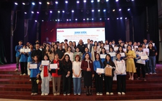 Sinh vi&#234;n tham gia dự &#225;n chuyển đổi hoạt động bu&#244;n b&#225;n thịt ch&#243;, m&#232;o