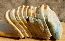 Nhận biết v&#224; sơ cứu ngộ độc thực phẩm: Những nguy&#234;n tắc quan trọng ai cũng phải biết