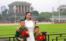 Thủ đô rực sáng cờ hoa, người dân hân hoan chào mừng 50 năm thống nhất đất nước