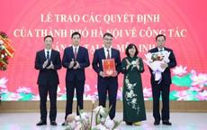 Bí thư Thành ủy Hà Nội trao quyết định công tác cán bộ tại xã Quang Minh, Mê Linh