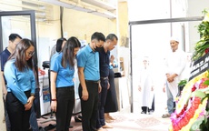 Thăm hỏi, chia buồn c&#249;ng gia đ&#236;nh bị thiệt mạng vụ lật t&#224;u tại Quảng Ninh