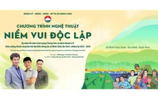 Cán bộ cùng nhân dân xã Minh Châu đón ‘Niềm vui độc lập’