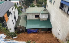 Di dời người d&#226;n dưới ch&#226;n ch&#249;a Cực Lạc trước nguy cơ sạt lở