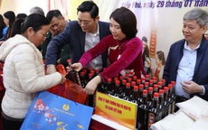 Rộn ràng sắc Xuân, ấm áp nghĩa tình chăm lo Tết cho nhân dân ở cơ sở