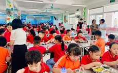 Hà Nội từng bước ổn định bữa ăn bán trú sau khi đổi phương thức tổ chức