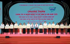 Hà Nội huy động hơn 77 tỷ đồng ủng hộ Quỹ 'Vì người nghèo' và an sinh xã hội