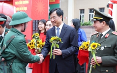 Tiếp bước truyền thống, thanh niên Thủ đô vững bước lên đường nhập ngũ