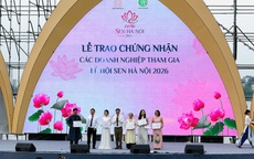 Gần 300.000 lượt khách tham quan, trải nghiệm Lễ hội Sen Hà Nội 2026