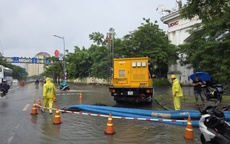 Hà Nội: Mưa lớn rạng sáng, một số tuyến phố úng ngập cục bộ