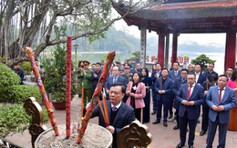 Municipal Party Committee Secretary pays tribute to ancestors ahead of Lunar New Year