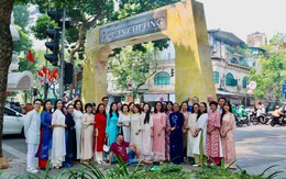 Diplomatic missions cheer up Ha Noi&#39;s Liberation Day