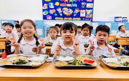 Ha Noi tightens food safety standards for school day-boarding meals
