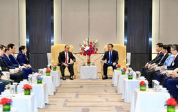 Ha Noi vows to foster stronger ties with Lao localities
