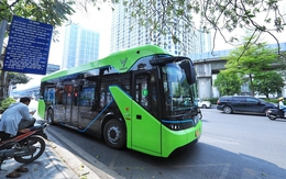 Ha Noi ends paper monthly bus passes from July 1