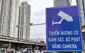 H&#224; Nội: Gần 1.900 camera AI sẽ t&#237;nh lưu lượng giao th&#244;ng để thay đổi chu kỳ đ&#232;n ph&#249; hợp