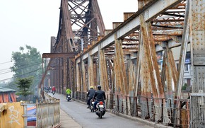 Cấm xe qua cầu Long Bi&#234;n hướng v&#224;o trung t&#226;m H&#224; Nội từ 1/11-31/12