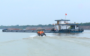 H&#224; Nội: Xử l&#253; nhiều bến b&#227;i hoạt động kh&#244;ng ph&#233;p tr&#234;n tuyến đường thủy nội địa