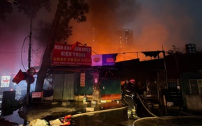 Kịp thời khống chế, dập tắt vụ cháy tại Chợ Xanh