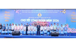 Ấm áp nghĩa tình 'Chợ Tết Công đoàn'