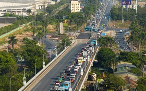 Hà Nội thông xe nút giao phía Bắc cầu Thăng Long từ tối 29/10