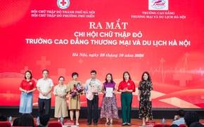 Ra mắt Chi hội Chữ thập đỏ trường học và Khen thưởng công tác hiến máu tình nguyện