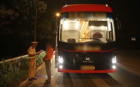 Xử lý vi phạm trong hoạt động vận tải tại khu vực Bến xe Nước Ngầm