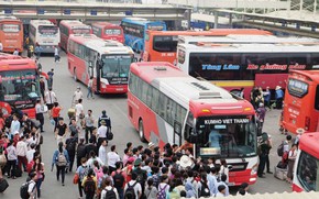 Các bến xe Hà Nội: Sẵn sàng phục vụ nhu cầu đi lại của người dân dịp cao điểm Tết