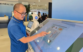 Hà Nội: 12 thủ tục hành chính, dịch vụ công được tiếp nhận hồ sơ theo hình thức trực tuyến