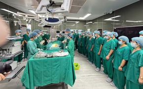 Món quà cuối cùng của người cha thắp sáng 3 cuộc đời