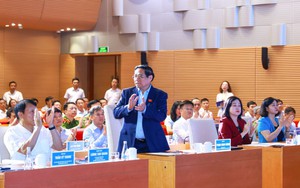 Gov’t chief tasks Ha Noi to lead digital transformation