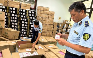 Ha Noi intensifies crackdown on smuggling, counterfeit goods