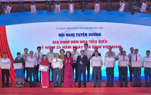 H&#224; Nội tuy&#234;n dương c&#225;c gia đ&#236;nh văn h&#243;a ti&#234;u biểu