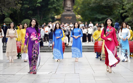 Tourism Ao Dai Festival 2022 attracts over 30,000 visitors