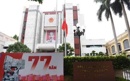 Flags flown at half-mast to honor Party General Secretary Nguyen Phu Trong
