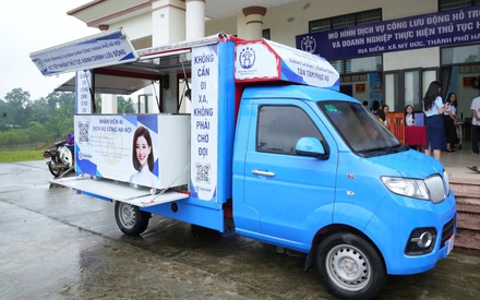 Xe dịch vụ công lưu động: Đưa chính quyền đến với dân, phục vụ tận nơi