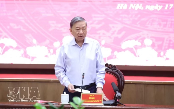 Ha Noi must make personnel evaluation reform a breakthrough: Top leader