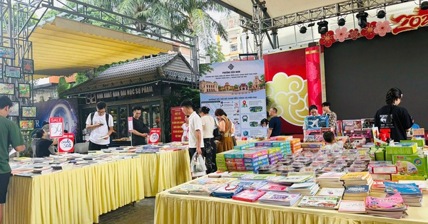 Hội sách Mùa Thu Độc Lập: Khi lịch sử bước ra từ trang sách