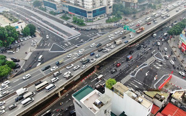 Gỡ vướng cho các dự án cao tốc, bất động sản
