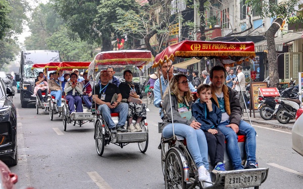 Khách quốc tế đến Hà Nội tăng trưởng ổn định