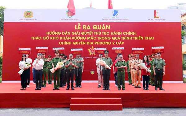 Ra quân hướng dẫn giải quyết TTHC, tháo gỡ khó khăn vướng mắc trong triển khai chính quyền địa phương hai cấp