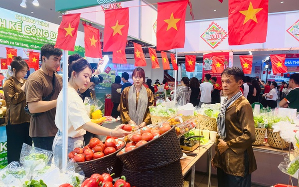 Khai mạc Lễ hội ‘Tự hào đặc sản Việt’ 2025