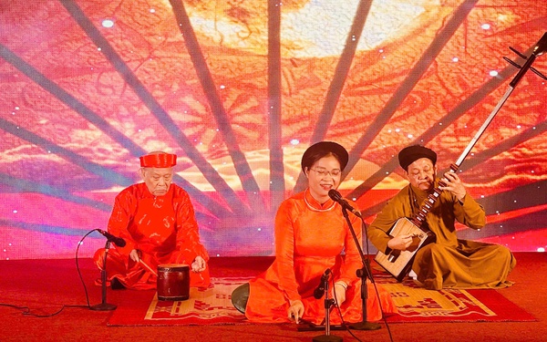 Nghệ thuật ca tr&#249;: Hơi thở xưa vang vọng giữa Thủ đ&#244;