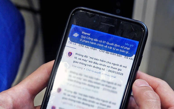 Hướng dẫn người dân theo dõi thông tin về xử phạt vi phạm giao thông qua iHanoi