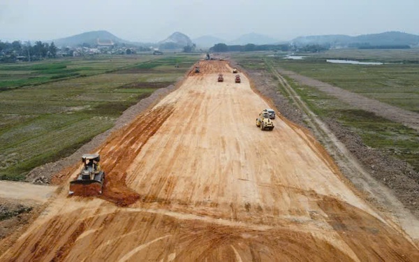 Hà Nội thông qua Nghị quyết về kế hoạch đầu tư công trung hạn 5 năm